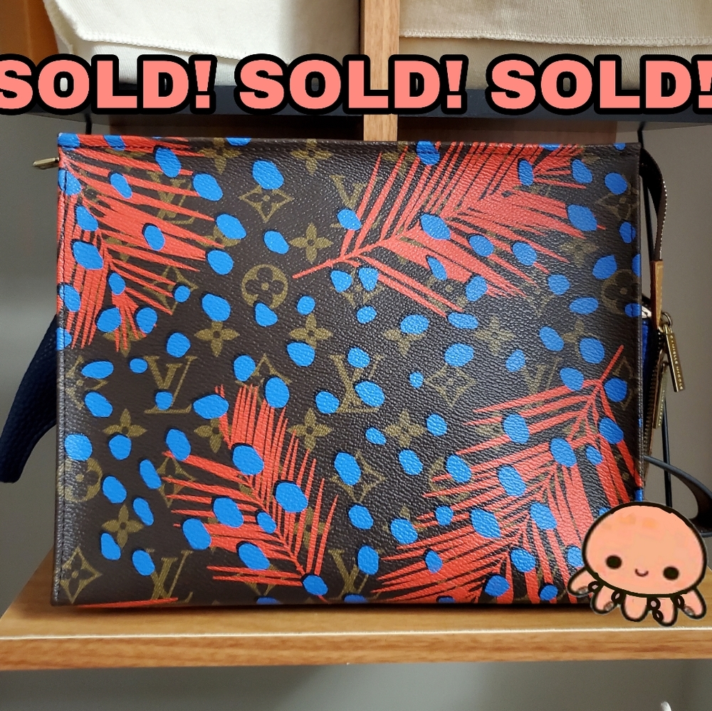 🎁SOLD🎁 Toiletry 26 Jungle edition